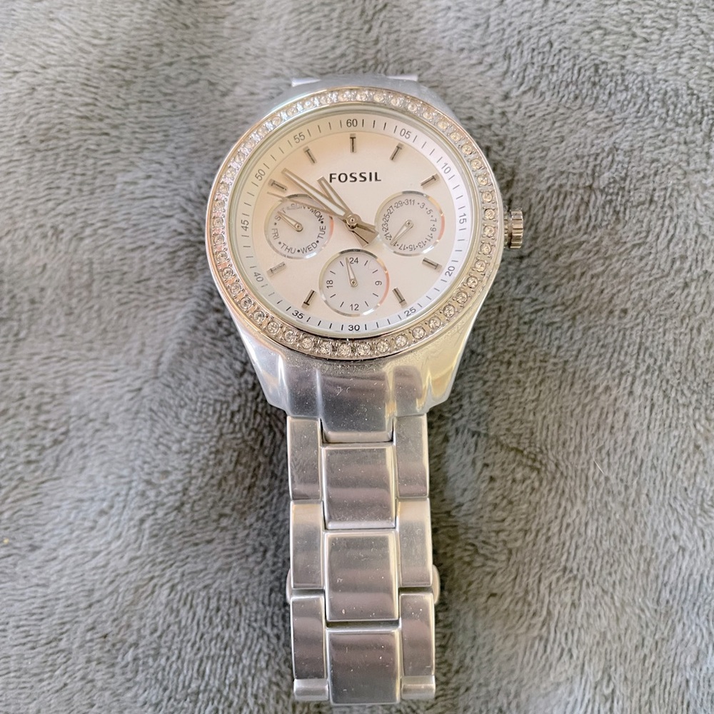 Classic fossil watch